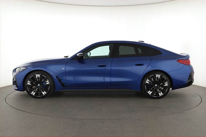 BMW Řada 4 (2025) M440i xDrive - fotka 3 z 20