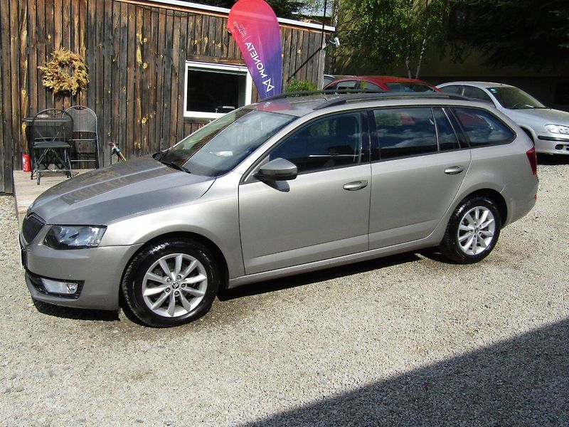 Škoda Octavia (2014) 1.6 TDI 77kW - fotka 2 z 40