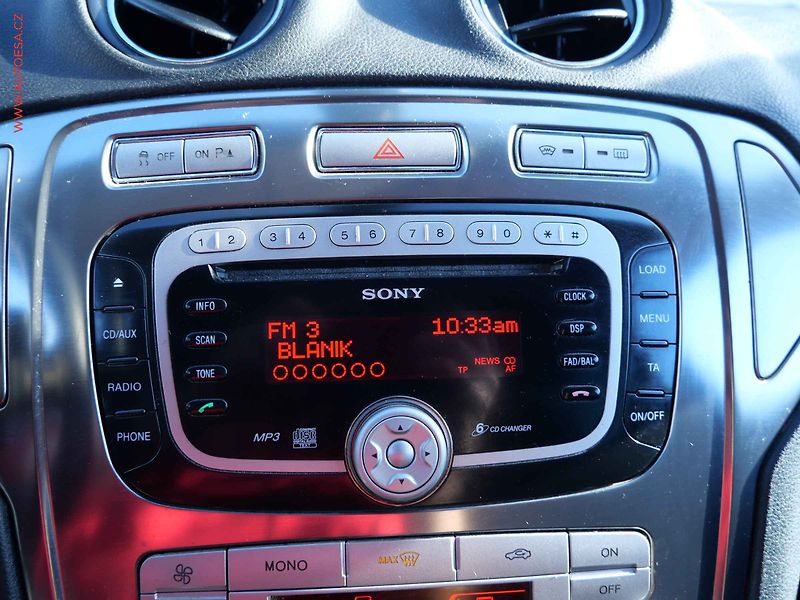 Ford Mondeo (2009) 2.0 TDCi, autoAC - fotka 17 z 20