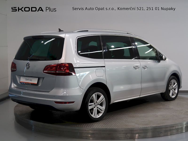 Volkswagen Sharan (2019) HIGHLINE 2.0TDI 4x4 DSG 7MÍST - fotka 2 z 45