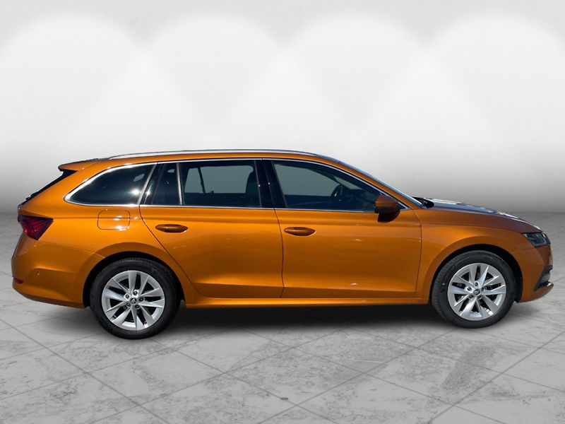Škoda Octavia COMBI 2.0 TDi DSG 7st. STYLE P - fotka 8 z 25