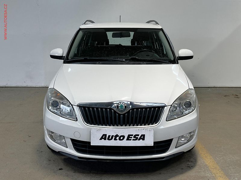 Škoda Fabia (2012) 1.2 TSI, ČR, Klima - fotka 2 z 14