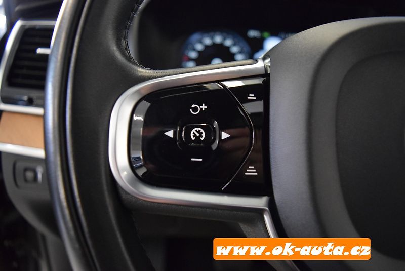 Volvo XC90 2.0 B5 AWD 7 MÍST KAMERA 360°  - fotka 43 z 71