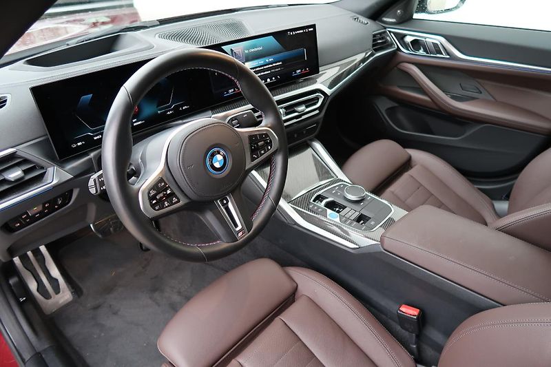 BMW i4 M50 xDrive - fotka 7 z 15