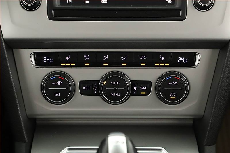 Volkswagen Passat (2015) 2.0 TDI, Automat, Tempomat - fotka 15 z 20