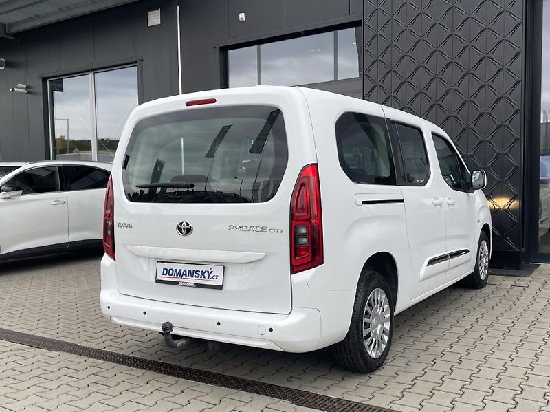 Toyota ProAce City Verso SHUTTLE L2 1.5 D-4D 75 kW - fotka 3 z 18