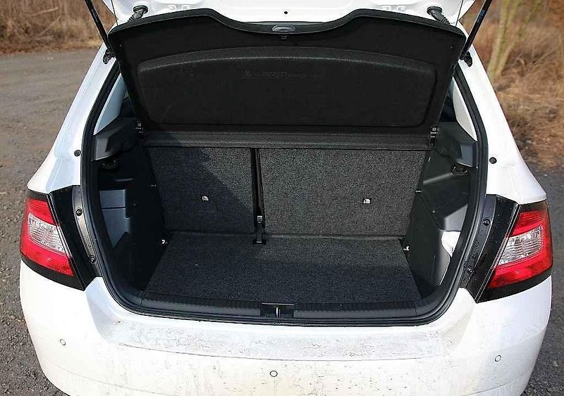 Škoda Fabia a Hyundai i20 (zleva).