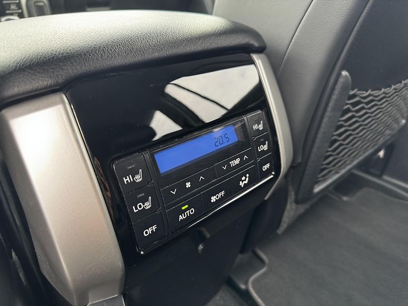 Toyota Land Cruiser (2020) 2.8D - CZ - Invincible - fotka 24 z 28