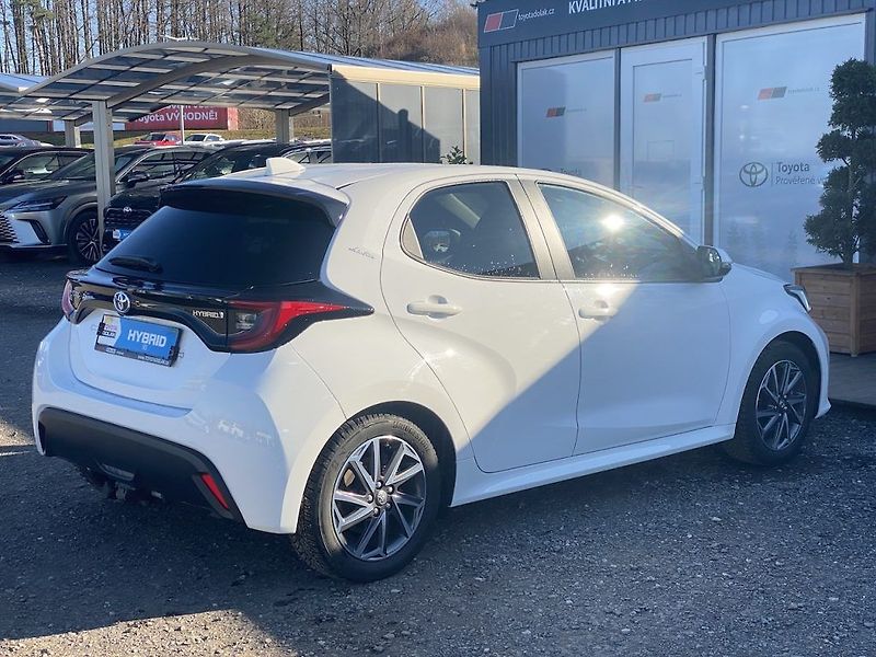Toyota Yaris 1.5HSD, ČR-1m, Style Tech - fotka 6 z 30