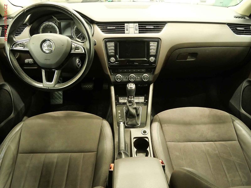 Škoda Octavia (2017) 2.0 TDi 4x4, ČR, L&K, DSG - fotka 8 z 23