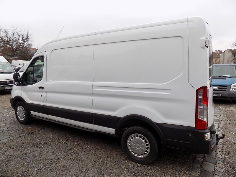 Ford Transit 2,2 TDCI 92 KW L3H2 KLIMA TZ - fotka 16 z 41
