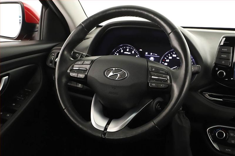 Hyundai i30 (2021) Smart 1.5 T-GDI MHEV, ČR,1.maj - fotka 8 z 14