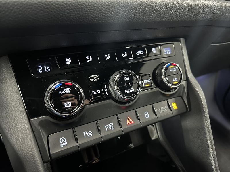 Škoda Kodiaq (2023) 2.0TDi L&K 4x4 7míst Panor 360 - fotka 14 z 52