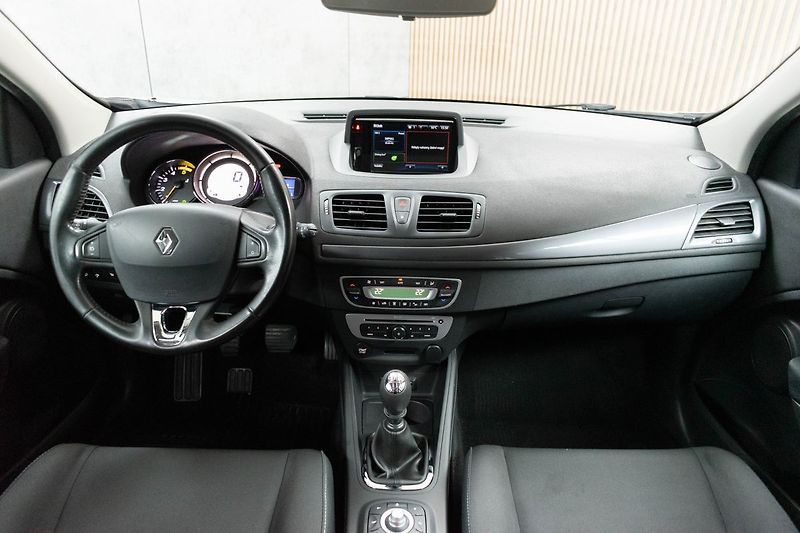 Renault Mégane 1.6dCi LIMITED*2xKOLA*KLIMA*ČR - fotka 8 z 40