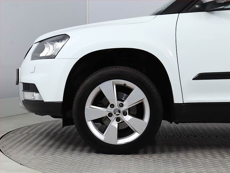 Škoda Yeti (2014) Outdoor 2.0 TDI, 4X4 - fotka 12 z 16