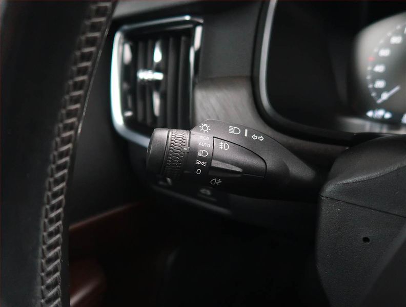 Volvo V90 (2019) Cross Country - fotka 22 z 29