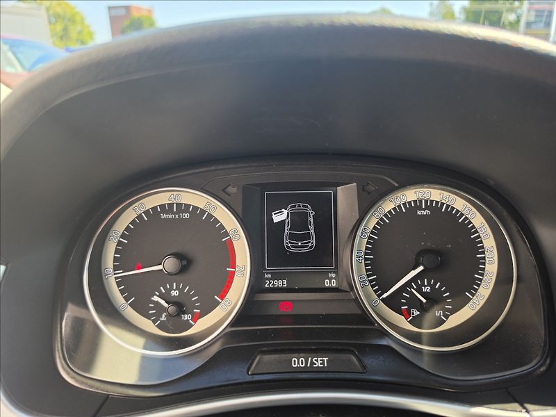 Škoda Fabia III 1,2TSi 66KW Edition - fotka 15 z 41