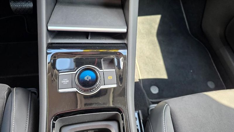 Volkswagen Tayron (2025) 1.5 PHEV 150kW Elegance SoH100 - fotka 43 z 48