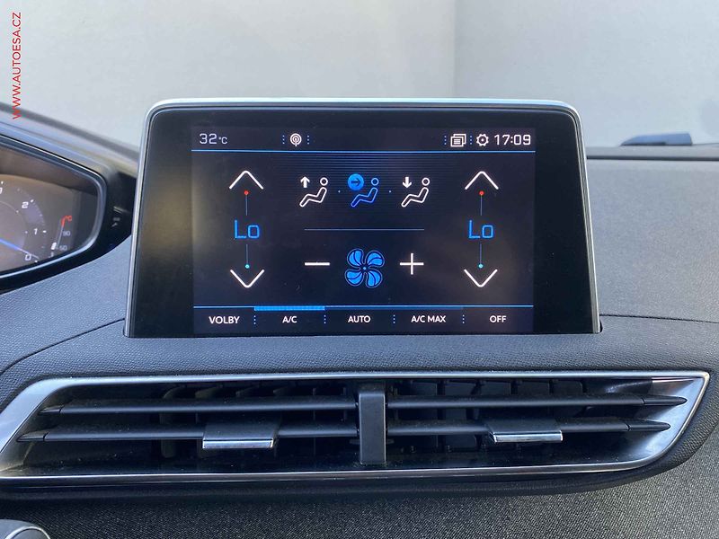 Peugeot 5008 (2020) 1.5 HDi, Allure - fotka 14 z 16