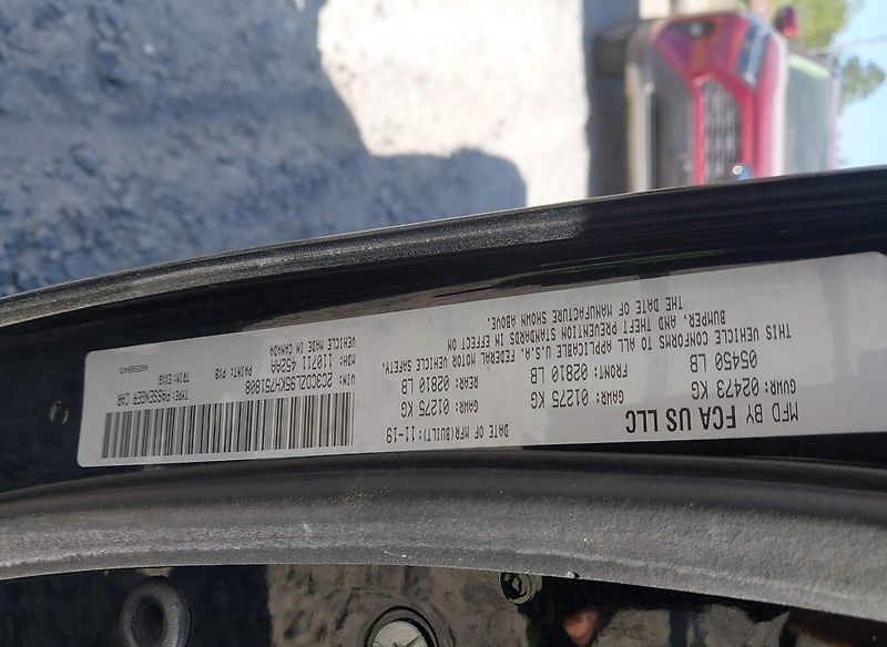 Dodge Challenger (2018) Auto na cestě - fotka 8 z 14