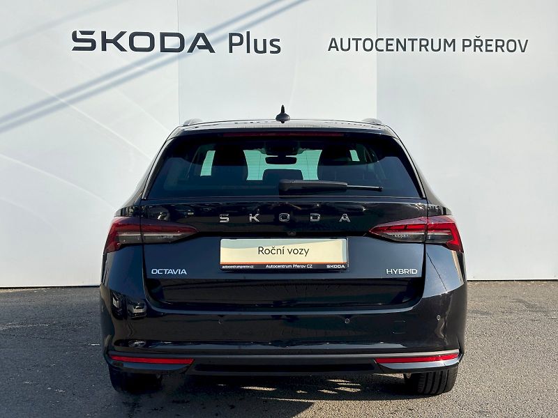 Škoda Octavia (2025) 1.5 TSI 110kW DSG Exclusive Se - fotka 33 z 35