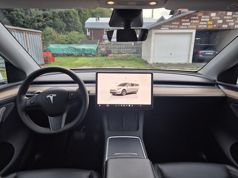 Tesla Model Y ZAMLUVENO ! TZ 92,4% - fotka 10 z 50