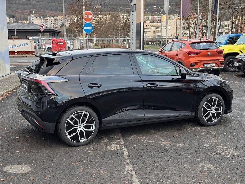 MG MG4 (2025) Electric Exclusive (64 kWh) - fotka 11 z 39