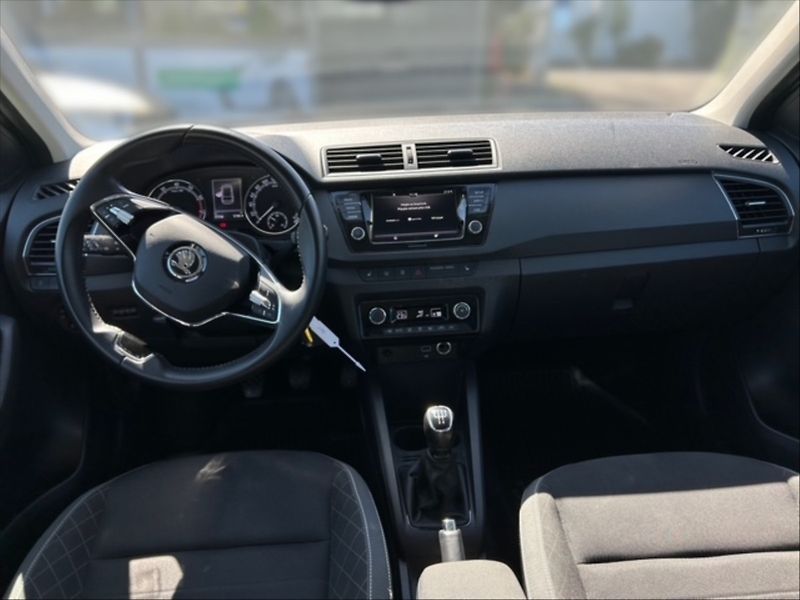 Škoda Fabia 1,0 TSI 70 Ambition - fotka 9 z 11