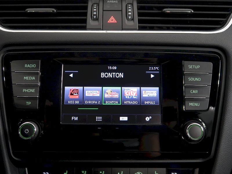 Škoda Octavia (2014) ELEGANCE 1.4TSI 103KW - fotka 21 z 33