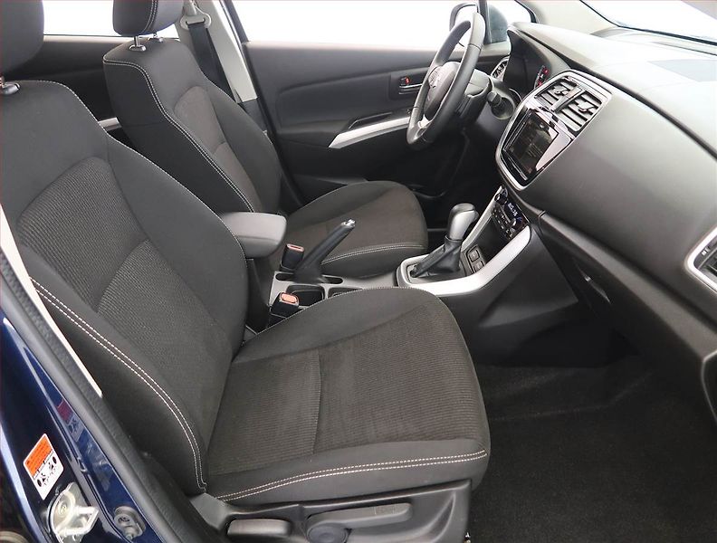 Suzuki SX4 S-Cross (2018) Elegance 1.0 BoosterJet - fotka 9 z 20