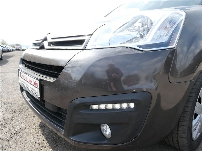 Citroën Berlingo 1,6 HDi 73kW MULTISPACE, závěs - fotka 4 z 37