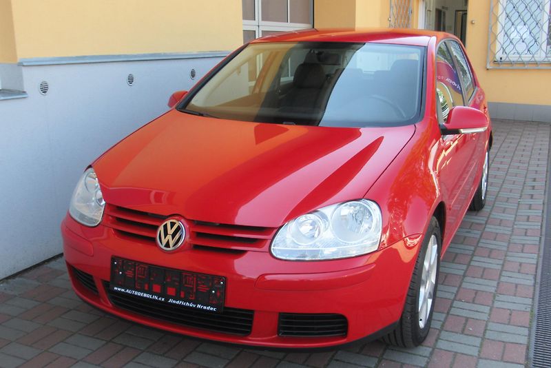 Volkswagen Golf 1.4i AUT. KLIMA NOVÉ ROZVODY - fotka 7 z 27