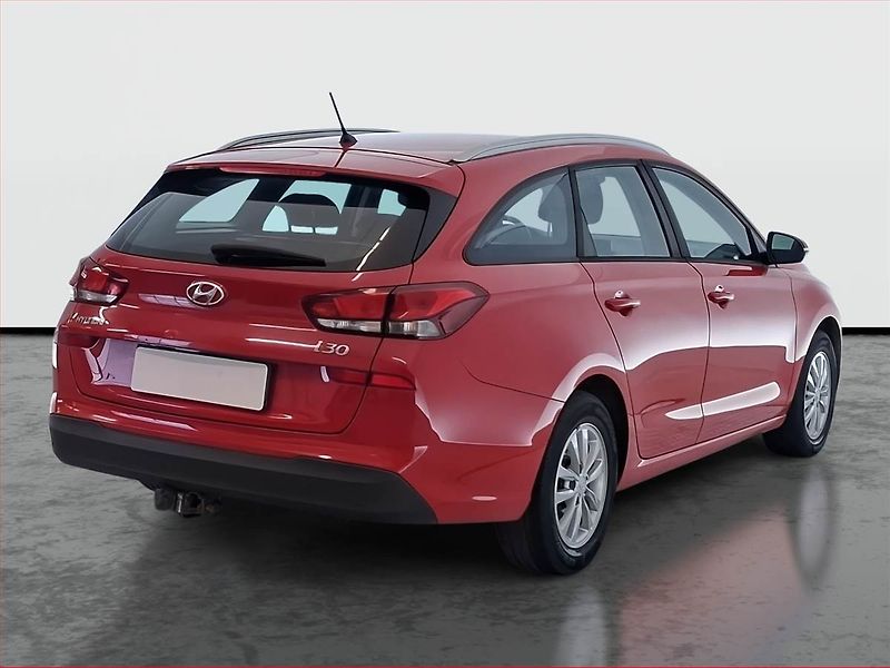 Hyundai i30 (2018) 1.4 T-GDI, ČR,1.maj - fotka 5 z 17