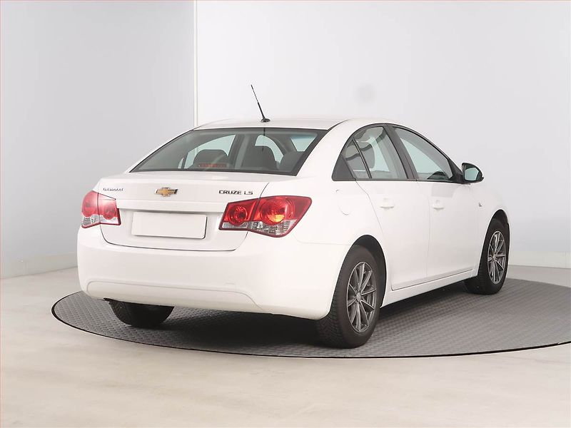 Chevrolet Cruze (2009) 1.6 i 16V, ČR,1.maj - fotka 5 z 16