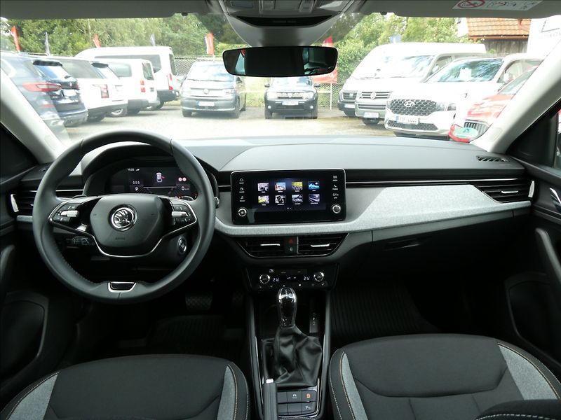 Škoda Scala 1,0 TSi DSG 1.maj,TOP SELECTIO - fotka 29 z 45
