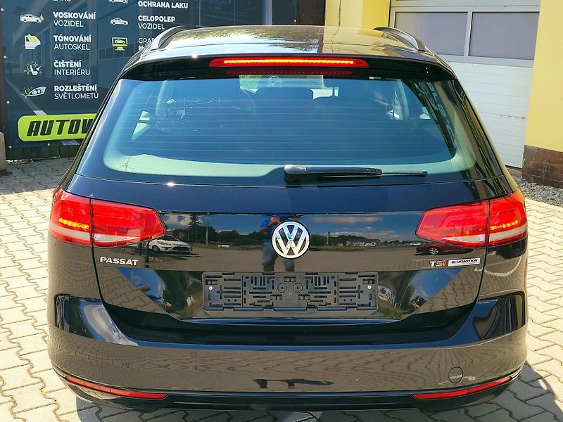 Volkswagen Passat 1,4TSi DSG SERV.KN,CEBIA,ACC - fotka 13 z 52