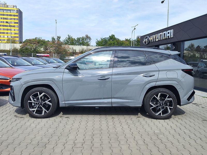Hyundai Tucson 1.6 T-GDI/118kW N-Line - fotka 8 z 35