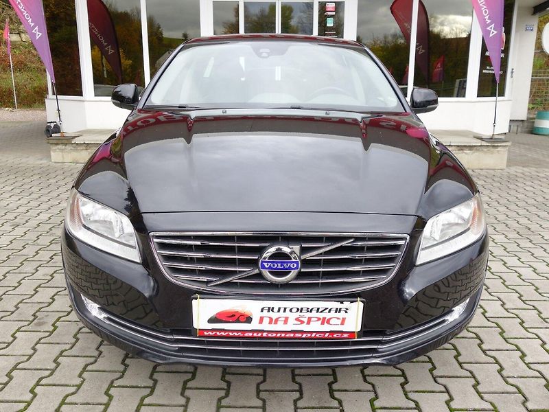 Volvo V70 (2015) 2.0D4 133kW 8A DRIVE - fotka 3 z 39