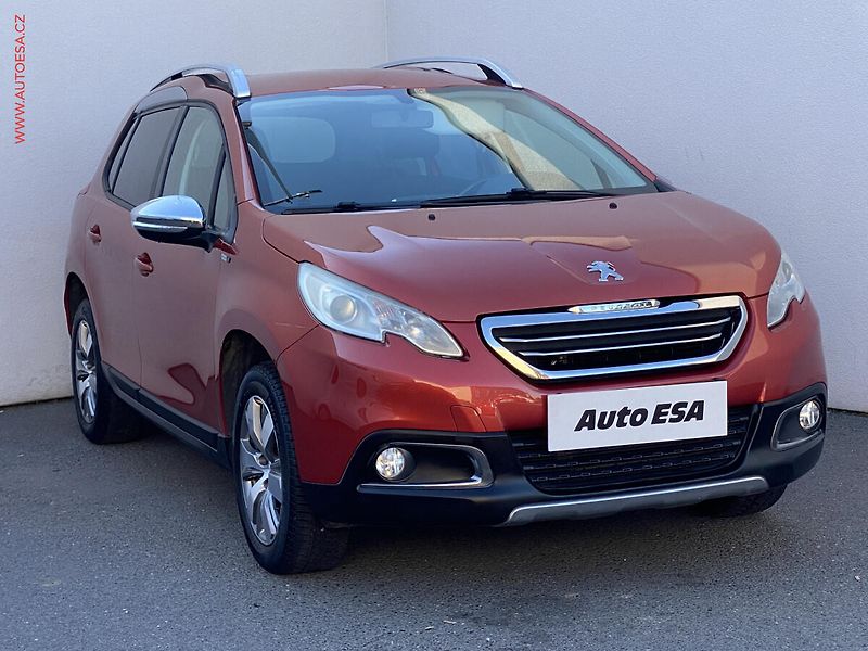 Peugeot 2008 (2015) 1.2PT, Style, navi - fotografie inzerátu