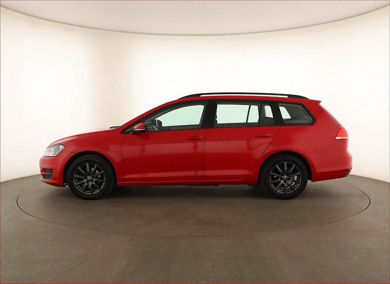 Volkswagen Golf (2015) 1.6 TDI, Tempomat - fotka 3 z 17