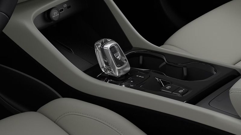 Volvo XC40 (2026) B3 AUT DARK PLUS - fotka 11 z 11