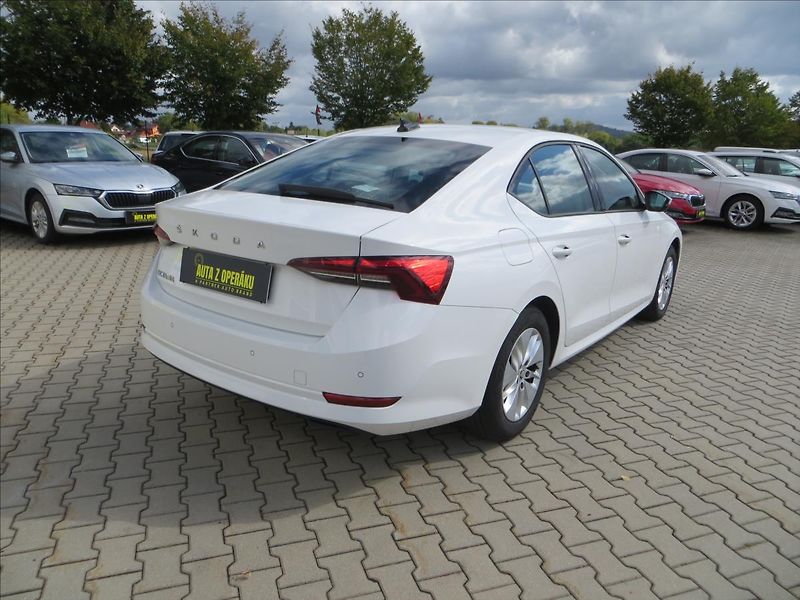 Škoda Octavia 2,0 TDI 85kw Ambition DSG - fotka 9 z 26