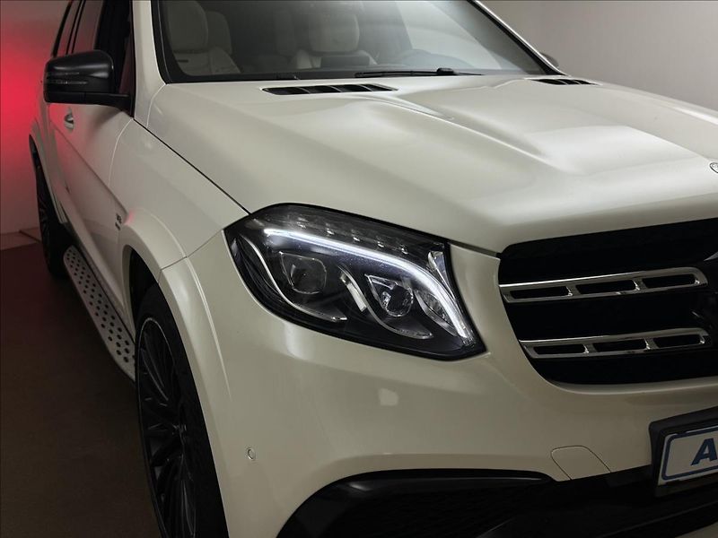 Mercedes-Benz GLS 5,5 63AMG DESIGNO NZTOP PANO - fotka 48 z 61