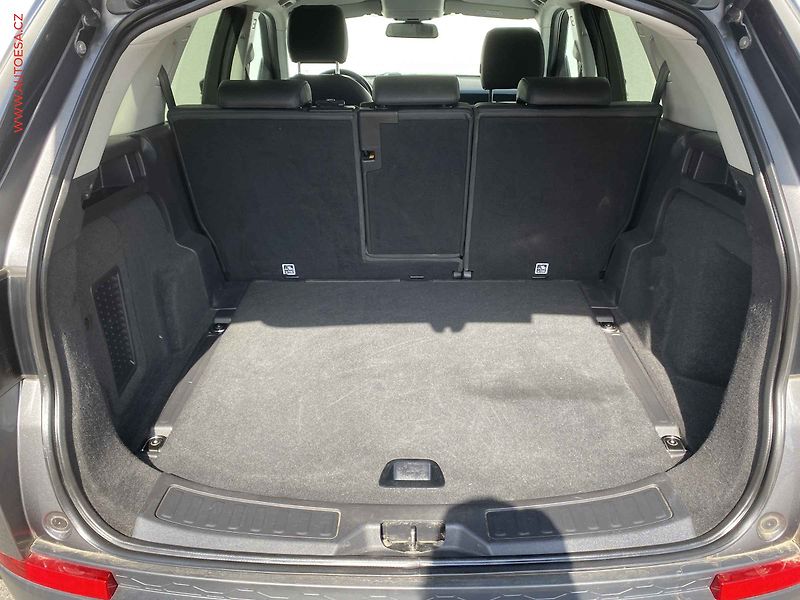 Land Rover Discovery Sport (2016) 2.0 TD4 4x4, AT, kůže - fotka 7 z 17
