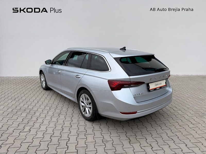 Škoda Octavia (2022) COM STY TS 4X4 140/2.0 A7F - fotka 9 z 35