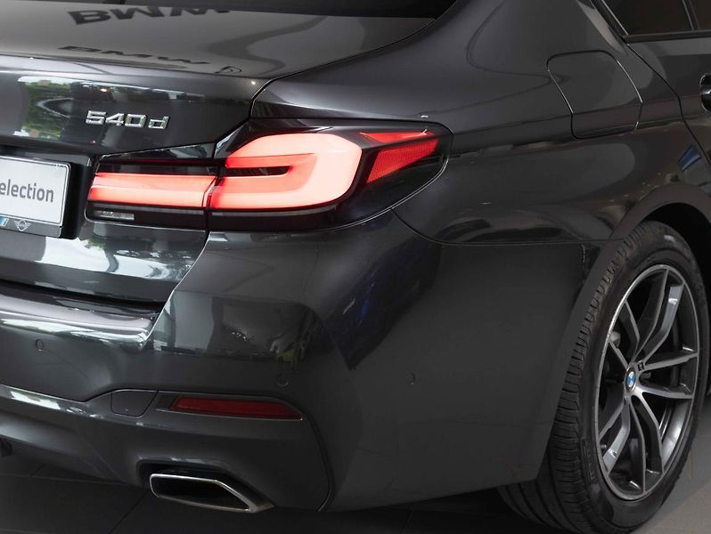 BMW Řada 5 540d xDrive - fotka 9 z 20