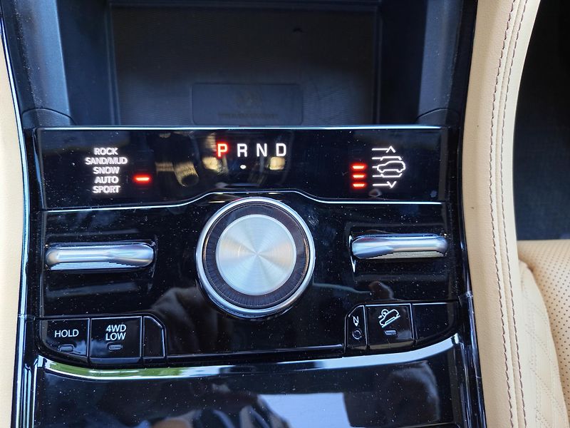 Jeep Grand Cherokee L Summit Reserve V8 - fotka 25 z 25