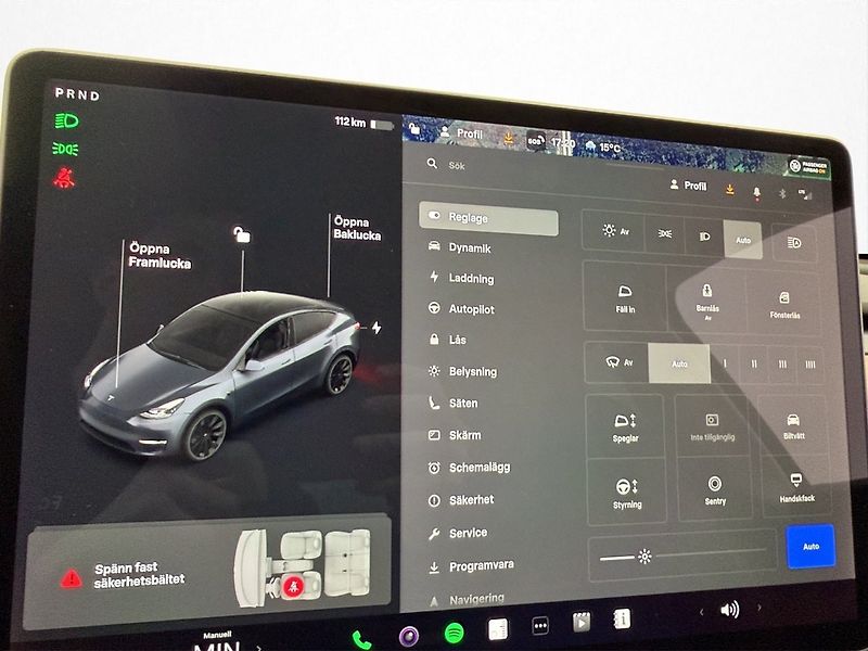 Tesla Model Y Long Range AWD - fotka 21 z 30