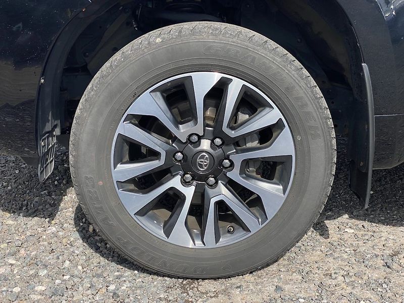 Toyota Land Cruiser 2.8D, ČR, Invincible, 4x4, DPH - fotka 10 z 23