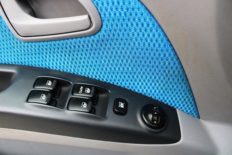 Kia Picanto (2005) 1,1i AUTOMAT KLIMA EL.OKNA ALU - fotka 16 z 18
